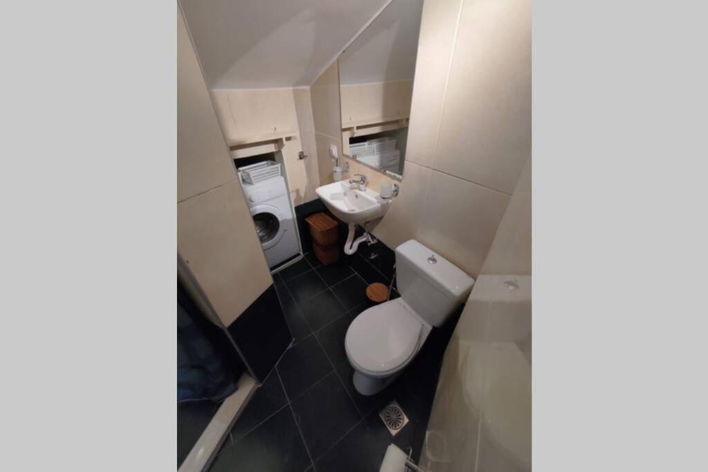 2 Bedroom